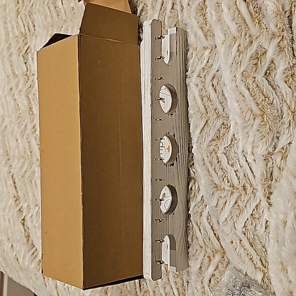 NWT hat holder - Picture 5 of 5